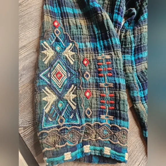 Johnny Was Workshop XL Blue Green Plaid Heavy Embroidery Aztec Western - Picture 6 of 16